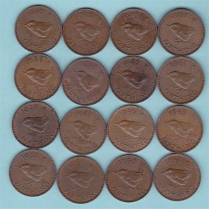 George VI Farthing Set, all sixteen coins, some with lustre. Reverse
